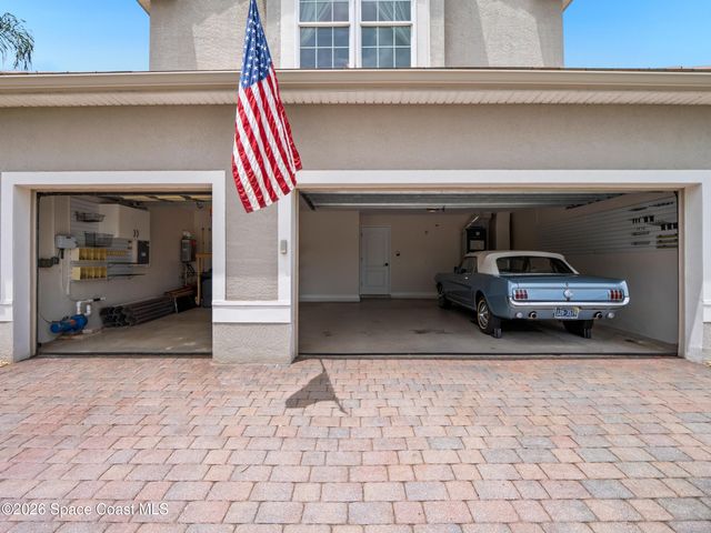 992 Balmoral Way, Melbourne, FL 32940