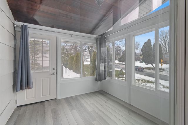 10 Nevins Road, Henrietta, NY 14467