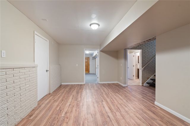 10 Nevins Road, Henrietta, NY 14467