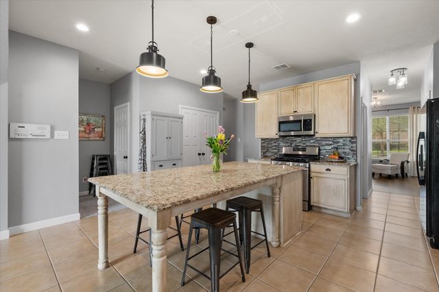 710 Fannin Lane, Mansfield, TX 76063