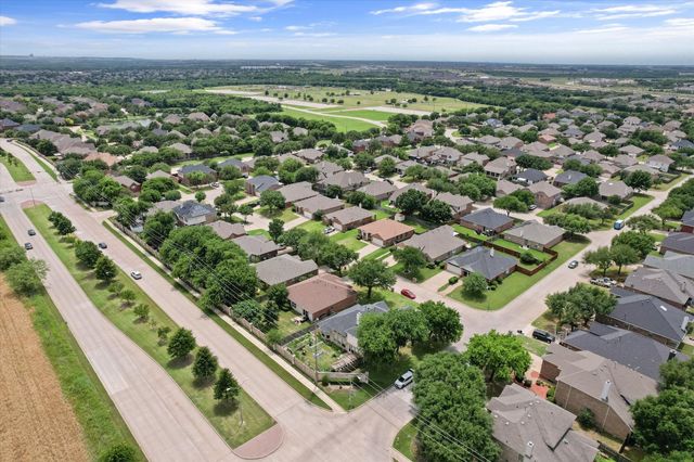 710 Fannin Lane, Mansfield, TX 76063