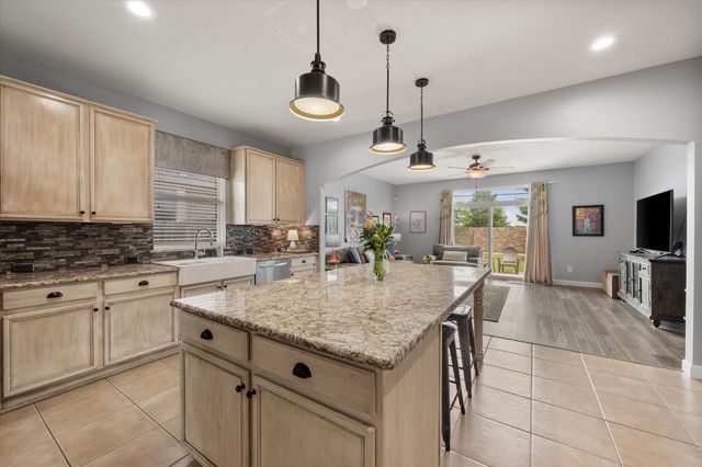 710 Fannin Lane, Mansfield, TX 76063