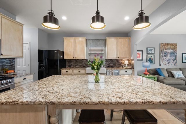 710 Fannin Lane, Mansfield, TX 76063