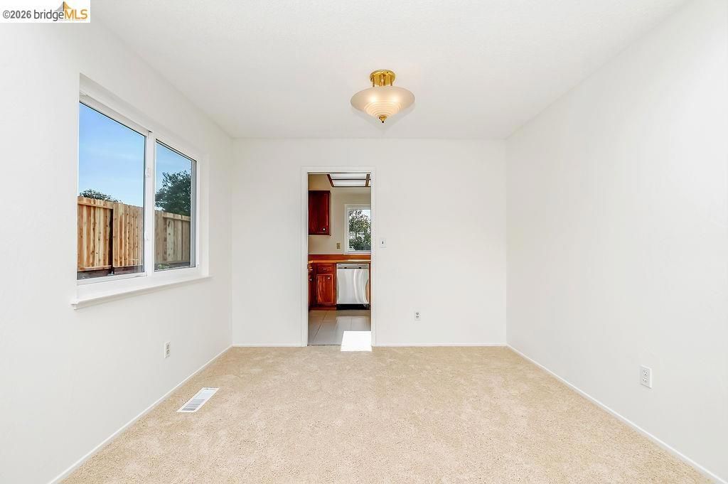 Image 11 of property listing at 3318 Bluejay Drive, Antioch, CA 94509