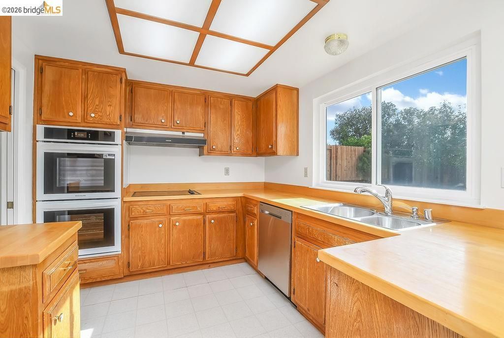 Image 13 of property listing at 3318 Bluejay Drive, Antioch, CA 94509