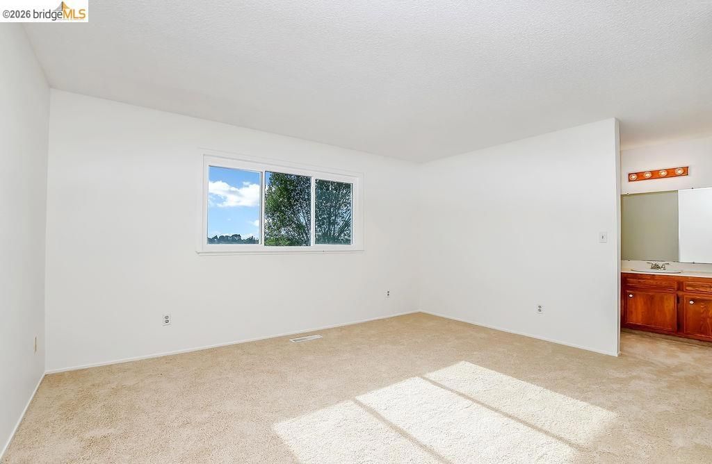Image 22 of property listing at 3318 Bluejay Drive, Antioch, CA 94509