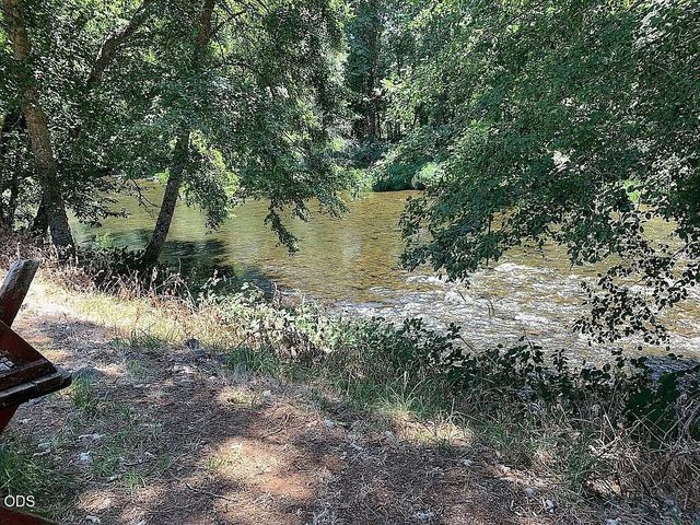 8122 New Hope Road, Grants Pass, OR 97527