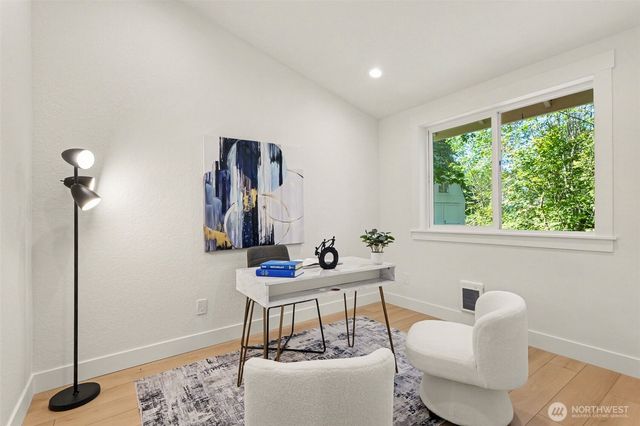 20515 196th Avenue SE, Renton, WA 98058