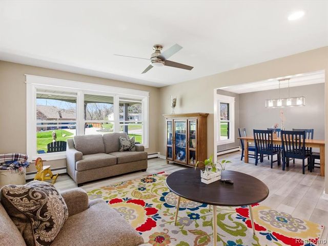 2956 Maywood Drive, Port Huron, MI 48060