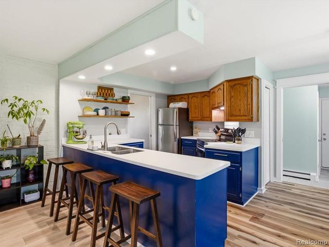 2956 Maywood Drive, Port Huron, MI 48060