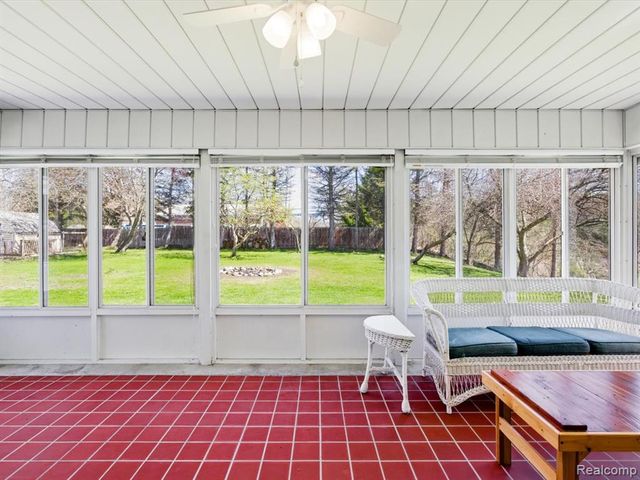 2956 Maywood Drive, Port Huron, MI 48060