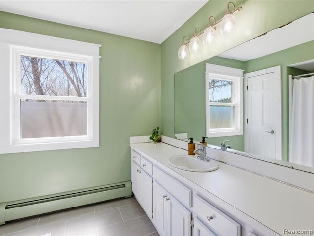 2956 Maywood Drive, Port Huron, MI 48060