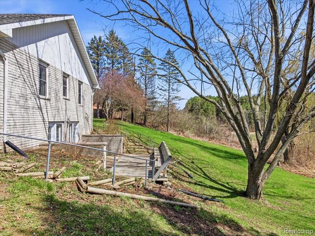 2956 Maywood Drive, Port Huron, MI 48060