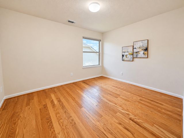 122 Marina Oaks Drive, Kemah, TX 77565