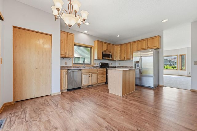 230 Butternut Circle, Carver, MN 55315