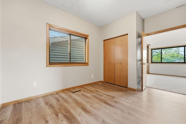 230 Butternut Circle, Carver, MN 55315