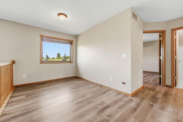 230 Butternut Circle, Carver, MN 55315