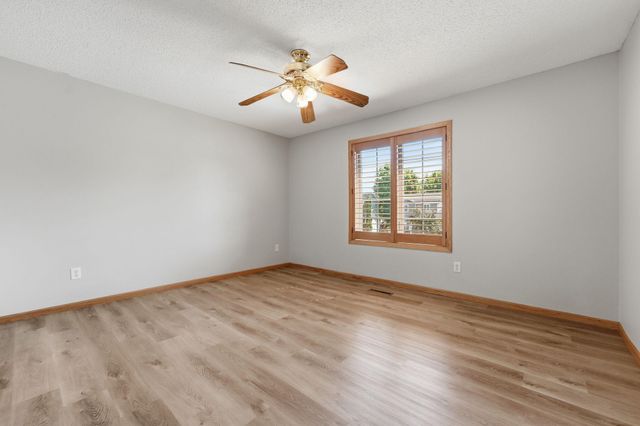 230 Butternut Circle, Carver, MN 55315