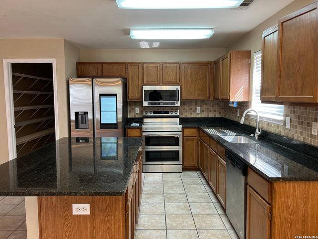 3648 DIAMOND FALLS, Schertz, TX 78154