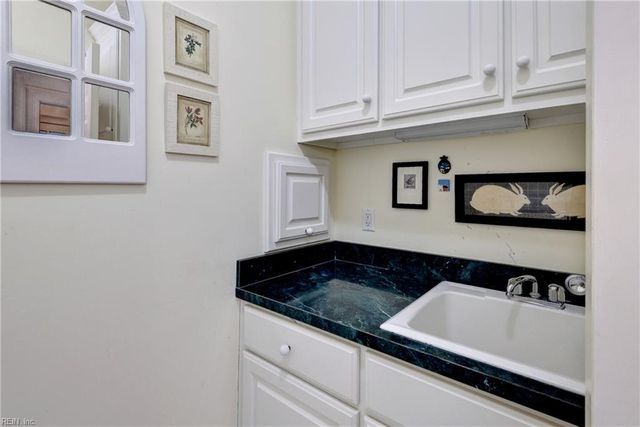 2517 Sanctuary DR, Williamsburg, VA 23185