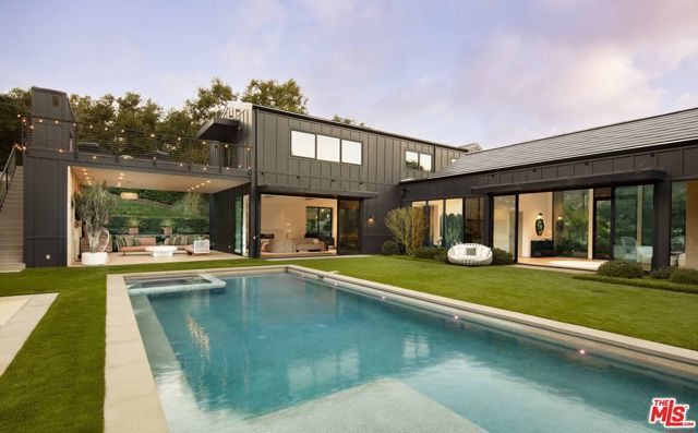 691 Via Trepadora, Santa Barbara, CA 93110