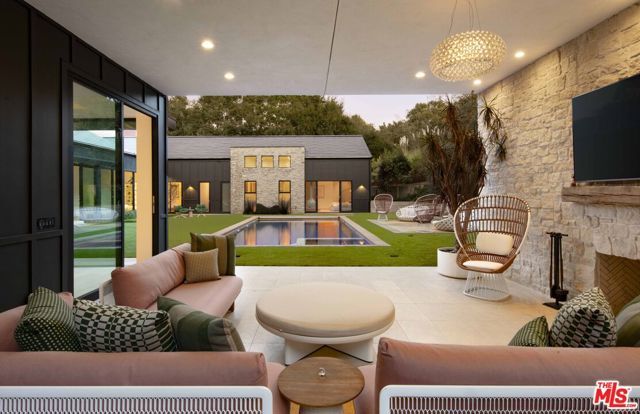 691 Via Trepadora, Santa Barbara, CA 93110