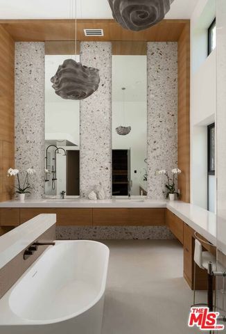 691 Via Trepadora, Santa Barbara, CA 93110