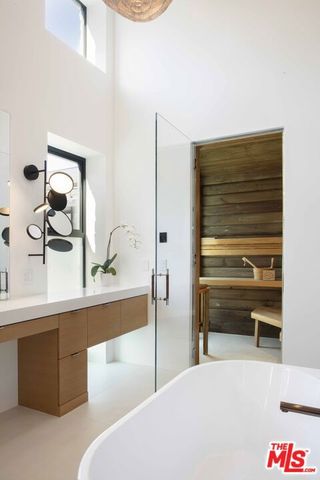 691 Via Trepadora, Santa Barbara, CA 93110