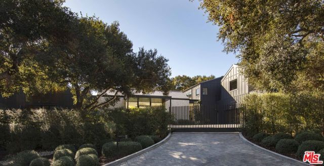 691 Via Trepadora, Santa Barbara, CA 93110