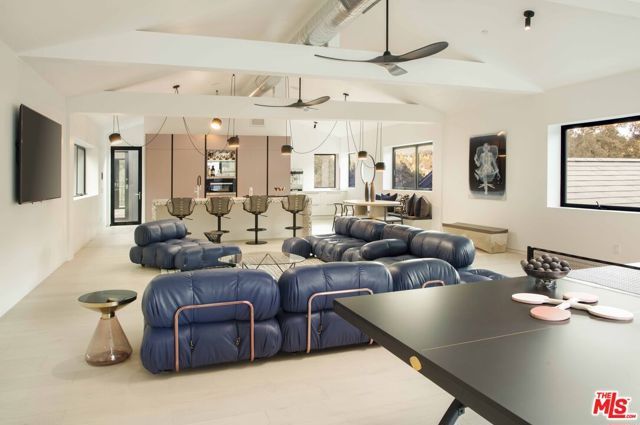 691 Via Trepadora, Santa Barbara, CA 93110