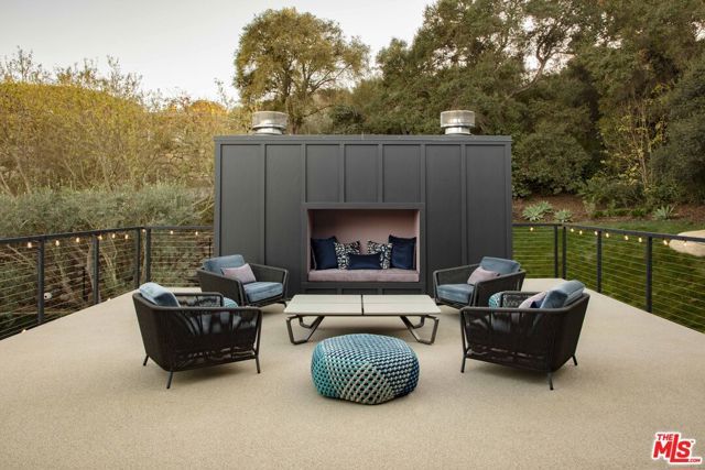 691 Via Trepadora, Santa Barbara, CA 93110