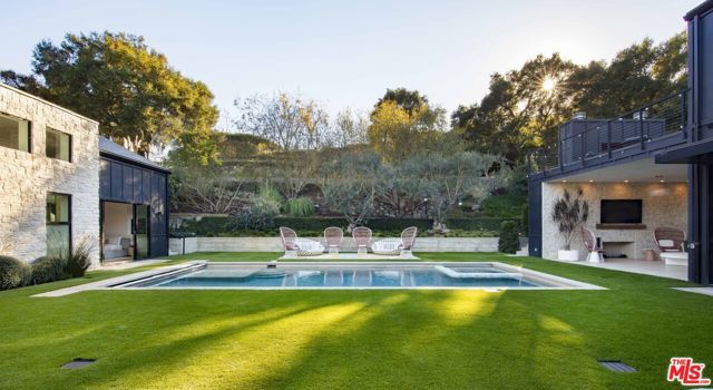 691 Via Trepadora, Santa Barbara, CA 93110