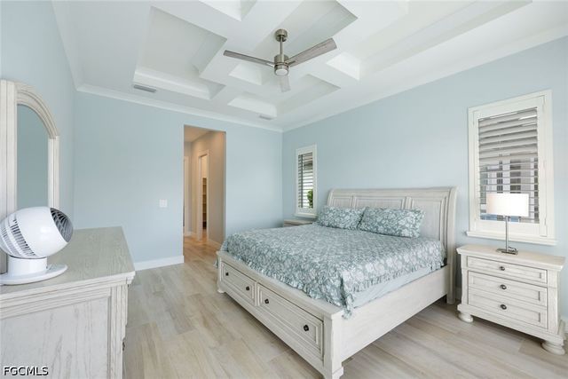 3697 Sapphire Cove CIR, Naples, FL 34114
