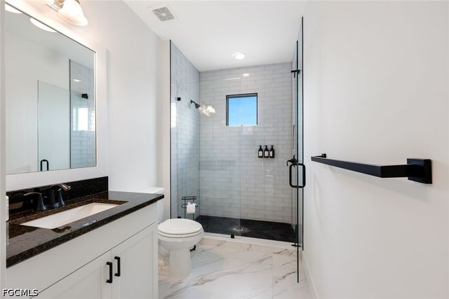 3697 Sapphire Cove CIR, Naples, FL 34114