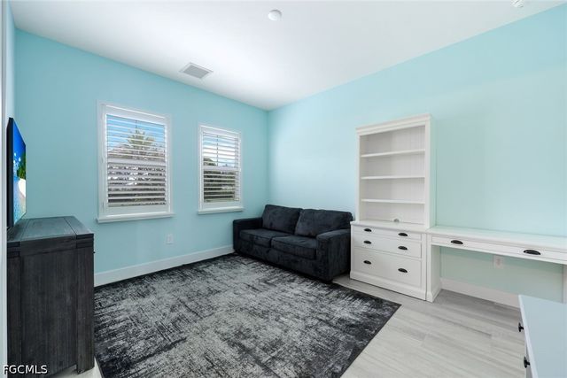 3697 Sapphire Cove CIR, Naples, FL 34114