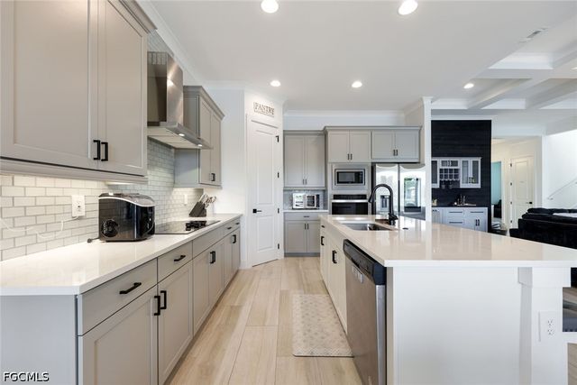 3697 Sapphire Cove CIR, Naples, FL 34114