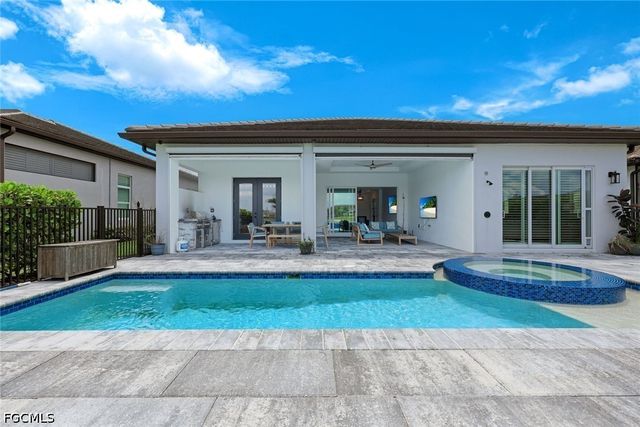 3697 Sapphire Cove CIR, Naples, FL 34114