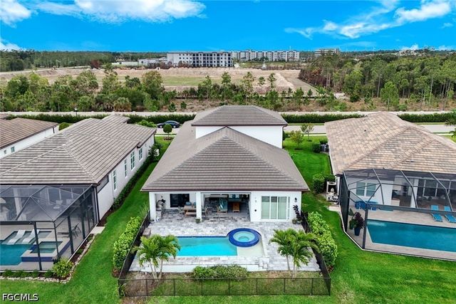 3697 Sapphire Cove CIR, Naples, FL 34114