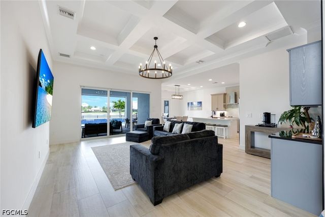 3697 Sapphire Cove CIR, Naples, FL 34114
