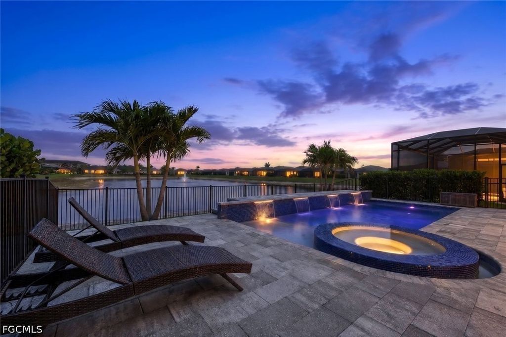 3697 Sapphire Cove CIR, Naples, FL 34114