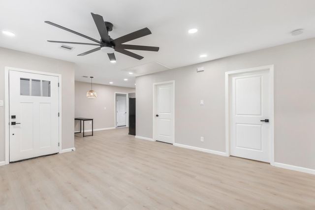 4231 Hartsville Road, Houston, TX 77047