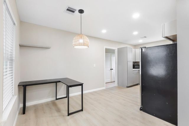 4231 Hartsville Road, Houston, TX 77047