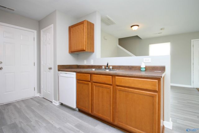 138 Bayside Lane, Toney, AL 35773