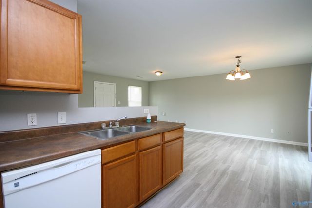 138 Bayside Lane, Toney, AL 35773