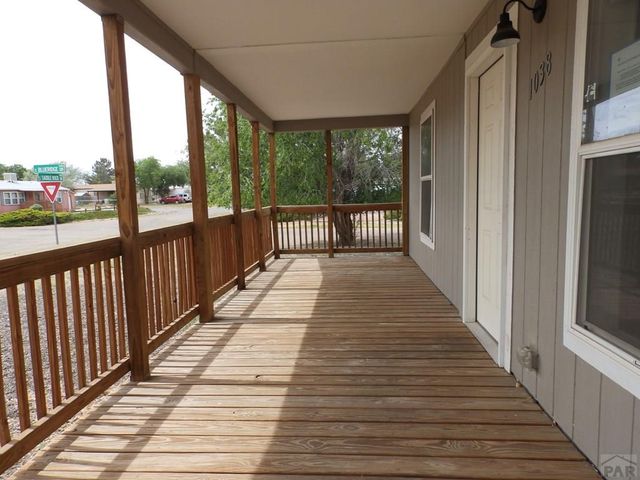 1038 S Saddlerock Dr, Pueblo West, CO 81007