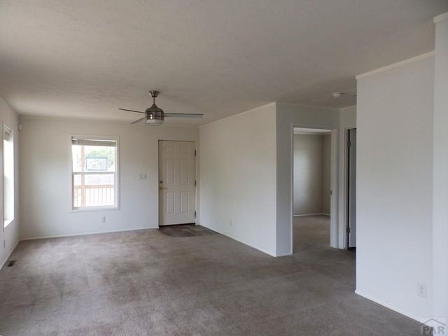 1038 S Saddlerock Dr, Pueblo West, CO 81007