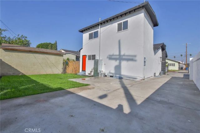 430 W 64th Street, Los Angeles, CA 90003