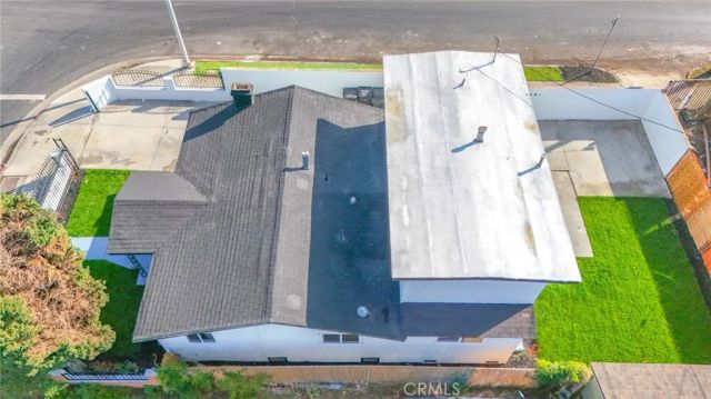 430 W 64th Street, Los Angeles, CA 90003