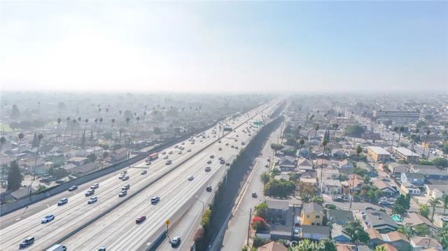 430 W 64th Street, Los Angeles, CA 90003