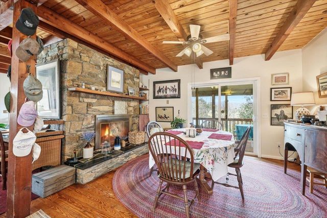 1120 KINGSWAY RD, Afton, VA 22920